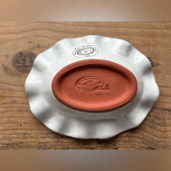 MacKenzie-Childs Pink and Yellow Ruffled Ceramic Trinket Dish - Picture 13 of 14